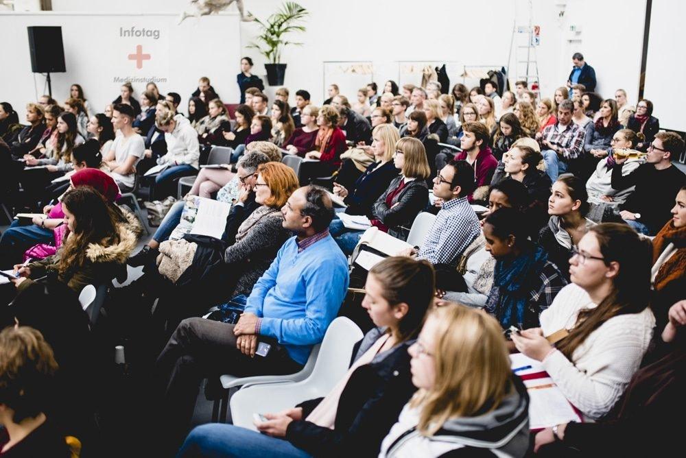Ankündigung kostenfreies Seminar für Eltern zum Einstieg ins Medizinstudium (Seminar | Berlin)