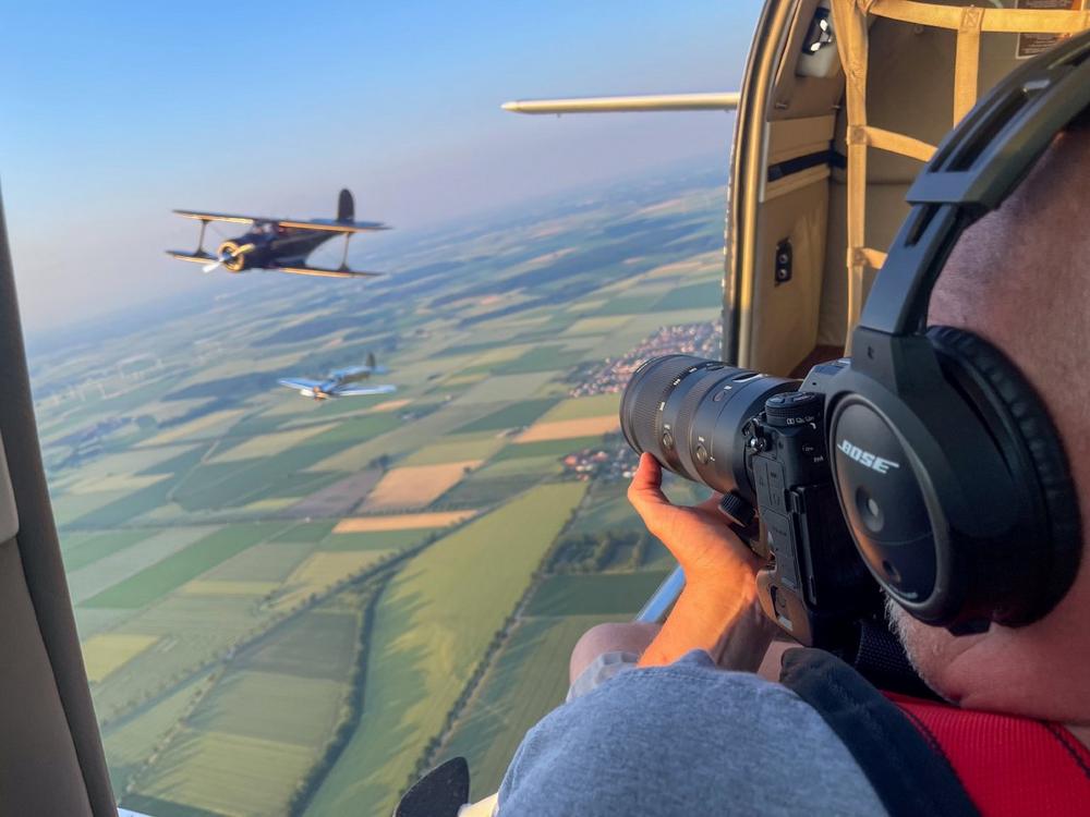 Behind the Lens – Air to Air – Luftfahrtfotografie selbst erleben (Workshop | Paulinenaue)