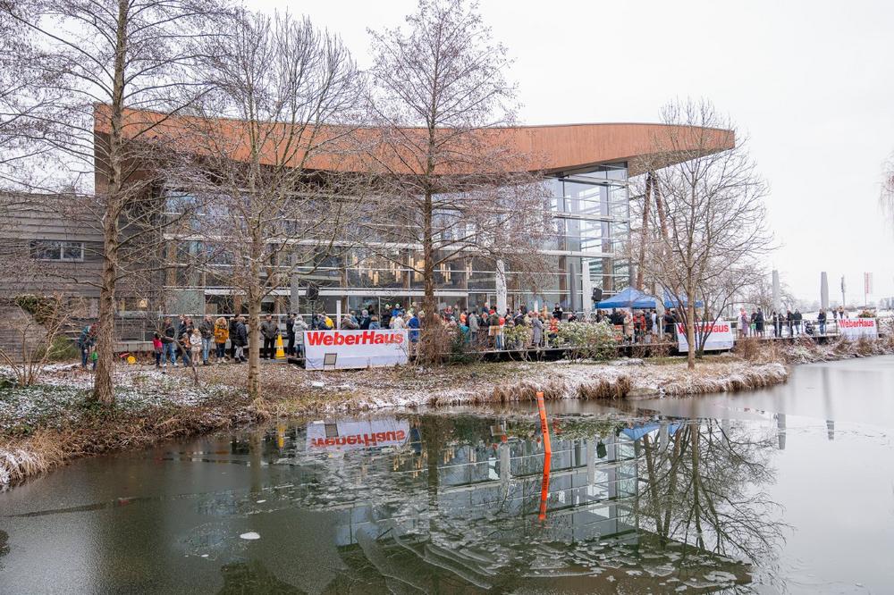 Neujahrsschwimmen (Unterhaltung / Freizeit | Rheinau)